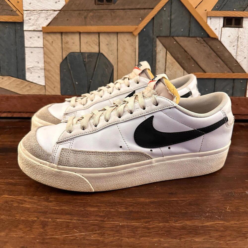 Nike Blazer Low Platform Shoes‎ 11